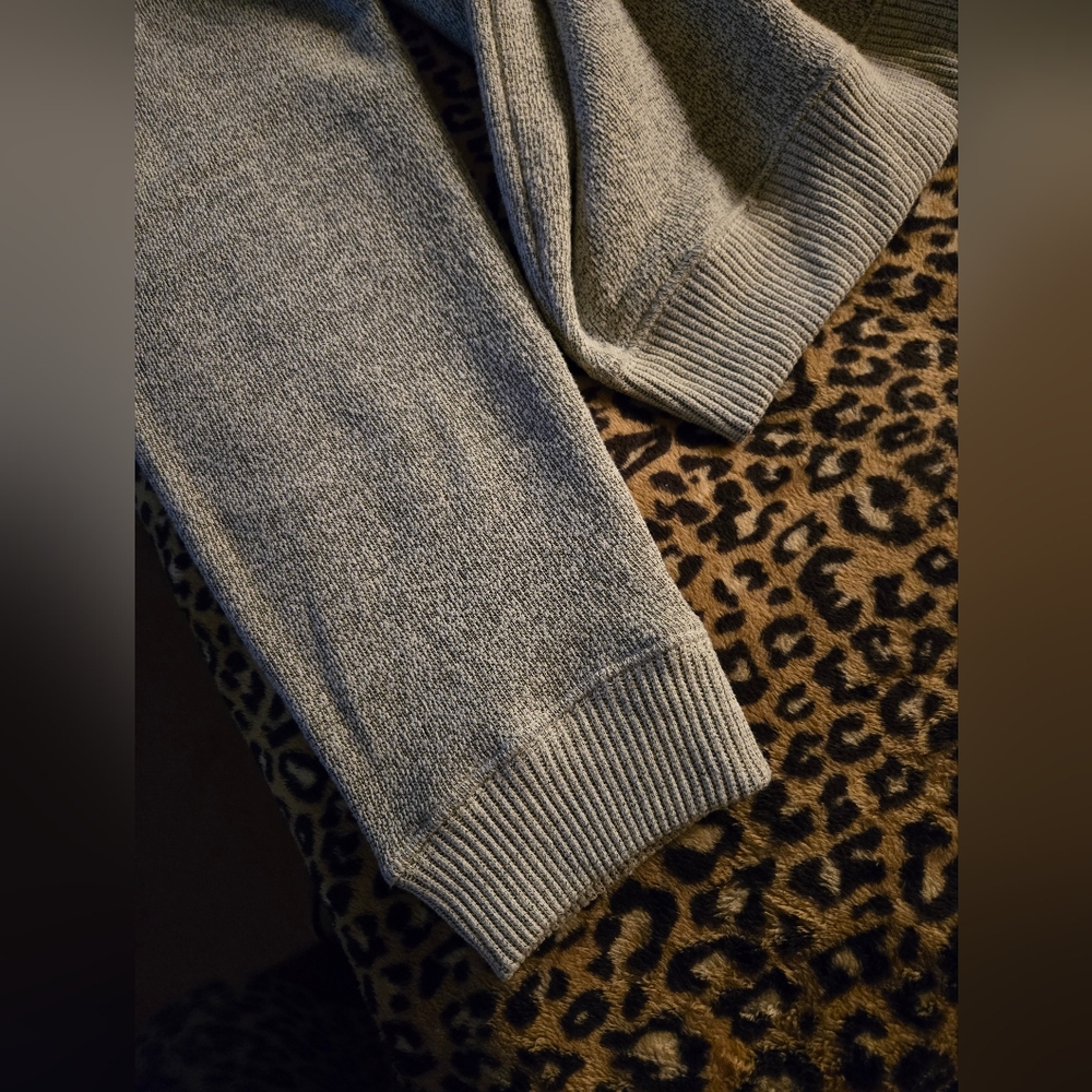 Sweater - Picture 3 of 5